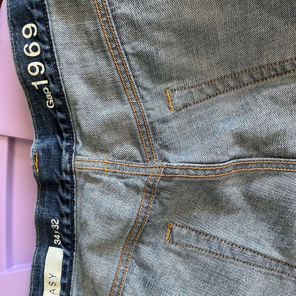 GAP VTG MENS Blue Relaxed Jeans with Classic Fit and Stitching Details - Picture 7 of 7